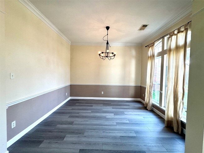 Building Photo - 13113 Sunset Cliff Ct