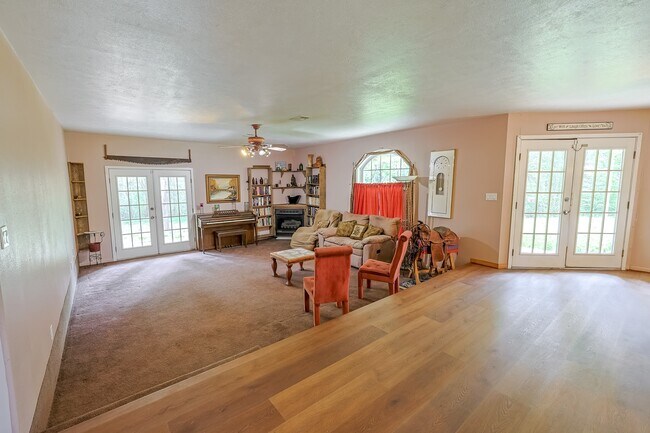 8 Vick Rd