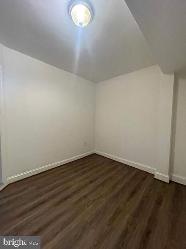 Photo - SPACIOUS TH IN OLNEY