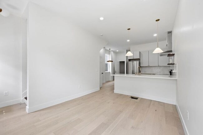 Photo - 830-834 Oak Street