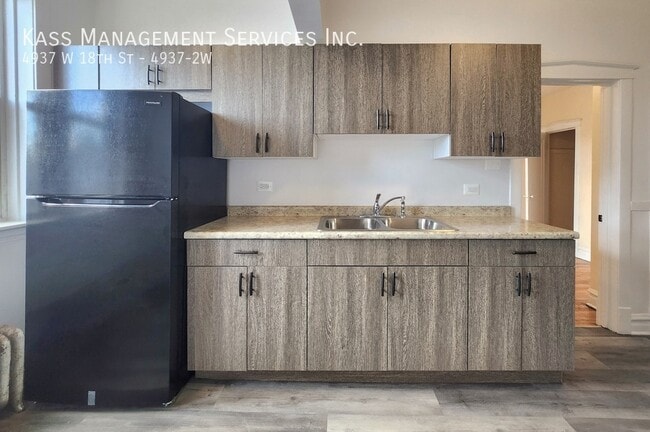 Photo - 4937 W 18th St Unit 4937-2W