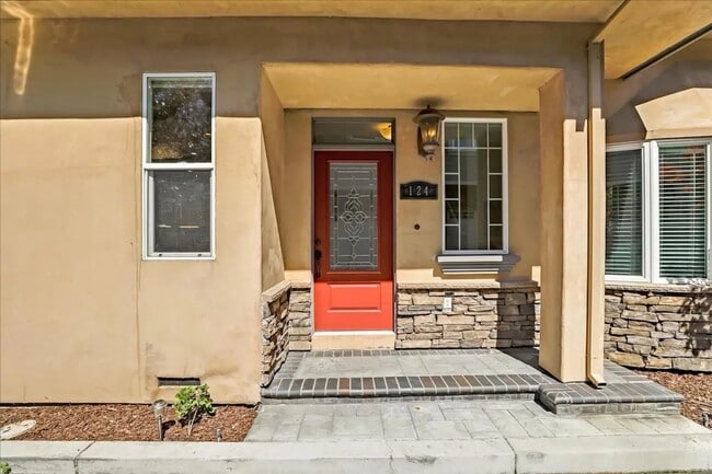 Photo - Bright 3 bedroom 2.5 Bath Home in Campbell