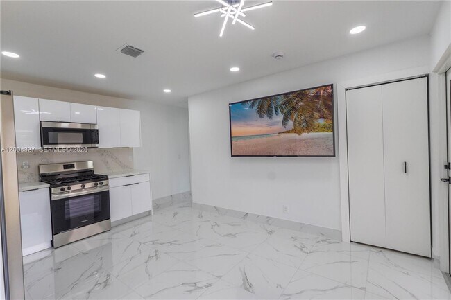 Photo - 3001 SW 35th Ave