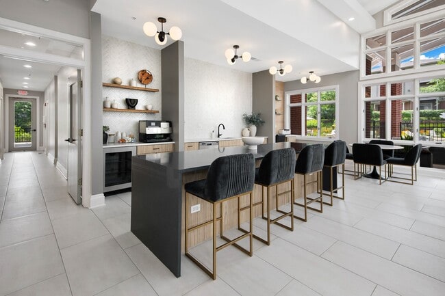 Thornberry Woods Apartment Homes