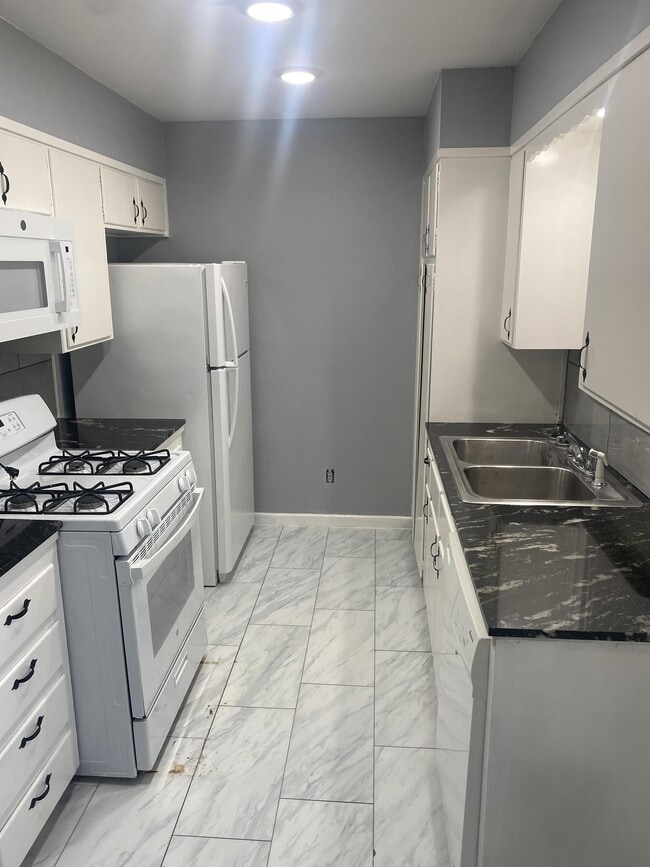 Photo - 1209 West Ln