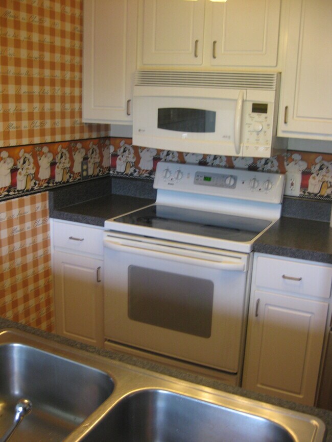 Photo - 3400 Stanford Rd