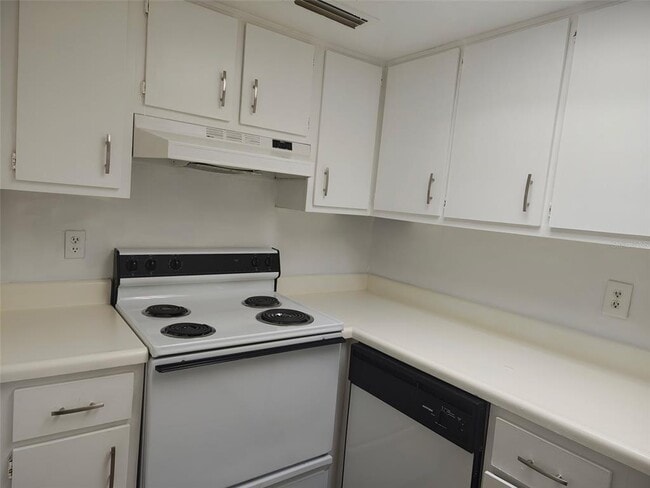 Photo - 551 Flemming Way Unit 101
