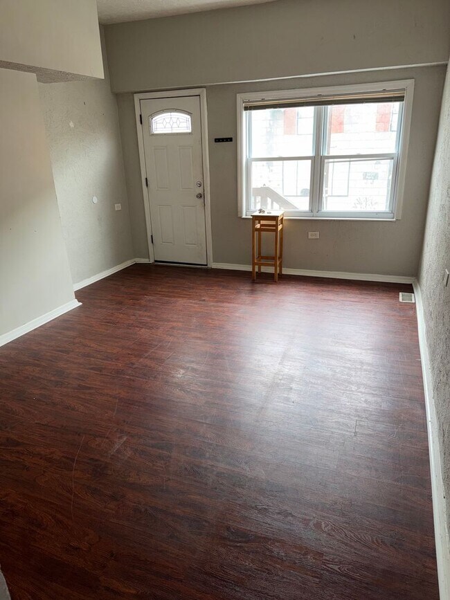 2332 Fox Wy