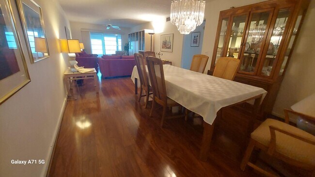 Photo - 2001 Yarmouth Dr Unit 2001