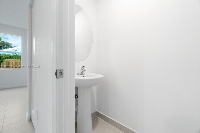 Photo - 1870 SE 26th Ter