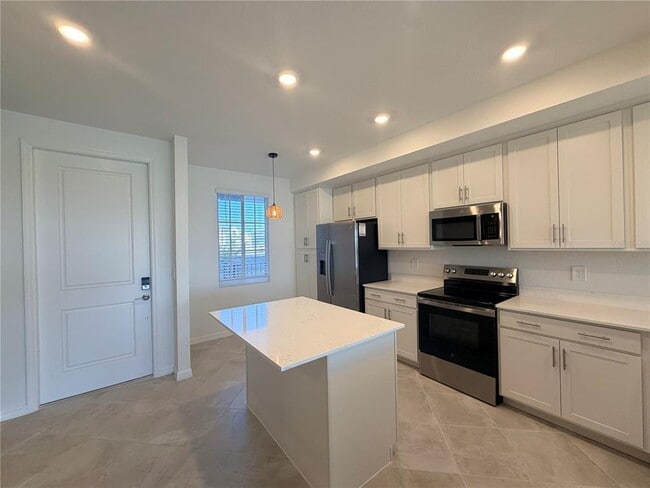 Photo - 17560 Opal Sand Dr Unidad 204