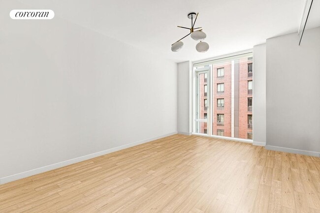 Photo - 505 W 43rd St