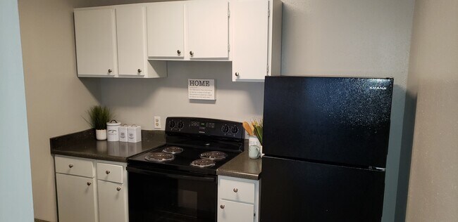 Photo - Landmark Apartments