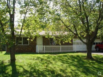 Building Photo - 1380 W Cambridge St Rental