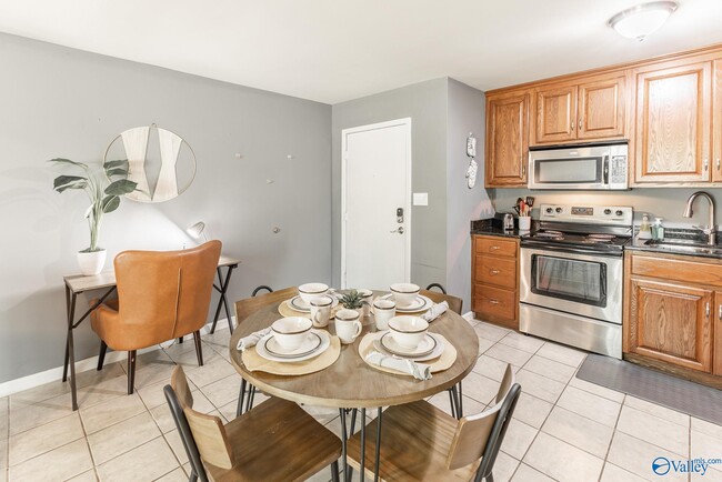 Photo - 6614 Willow Pointe Dr NW Unidad B