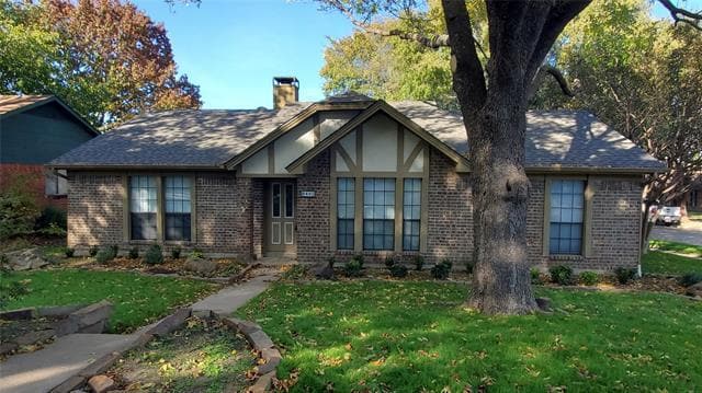 Building Photo - 8440 Willow Creek Dr