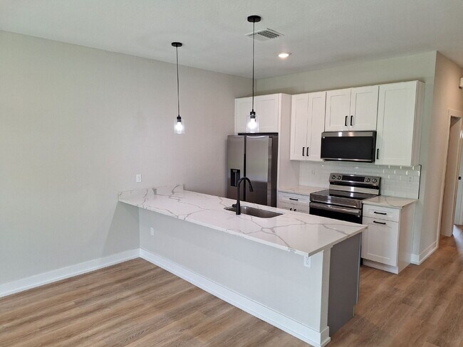 Available with ZERO DEPOSIT MOVE-IN!