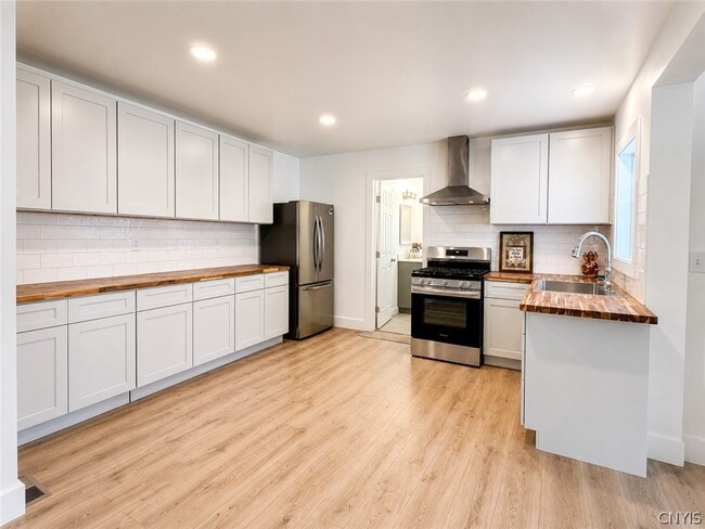 Photo - 8 Parkside Ct