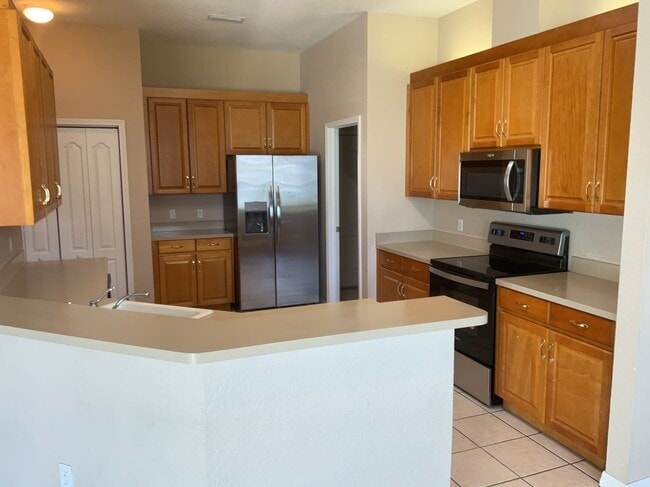 Photo - 9713 Wydella St