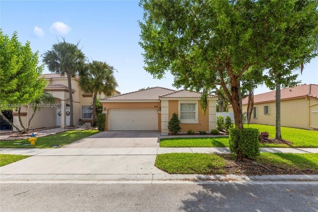 Building Photo - 363 NW 158th Ave