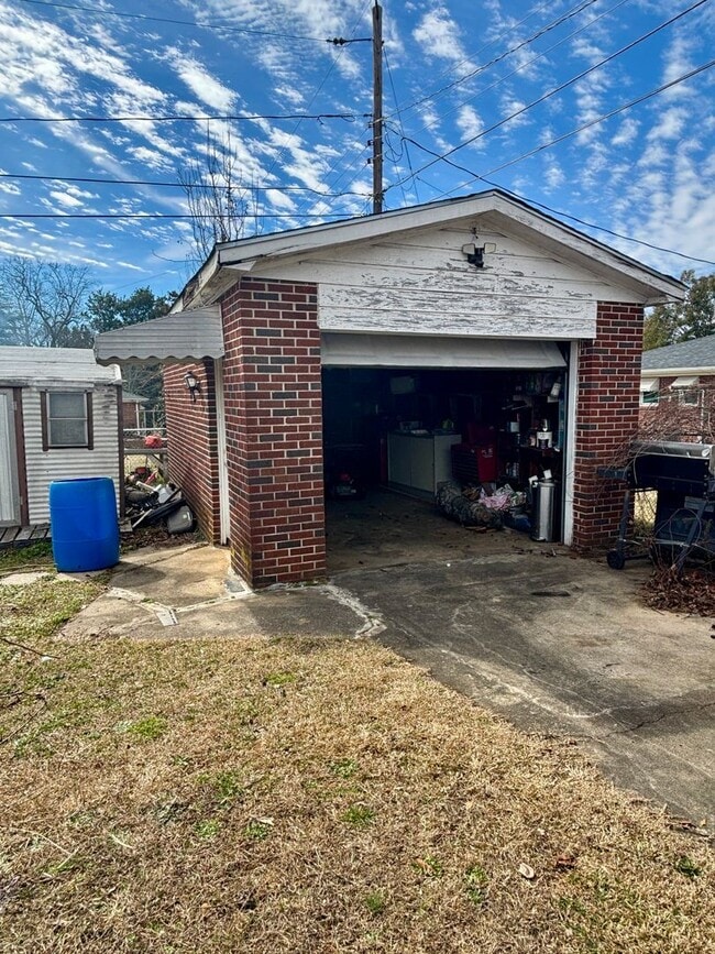 Photo - 3 Bedroom 2 Bath home