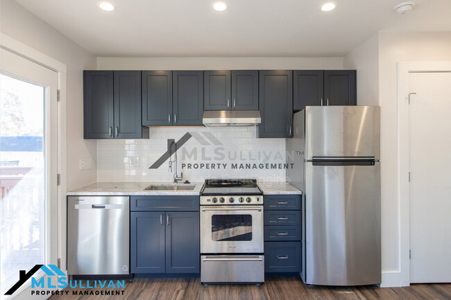 Photo - 911 Carolina Ave