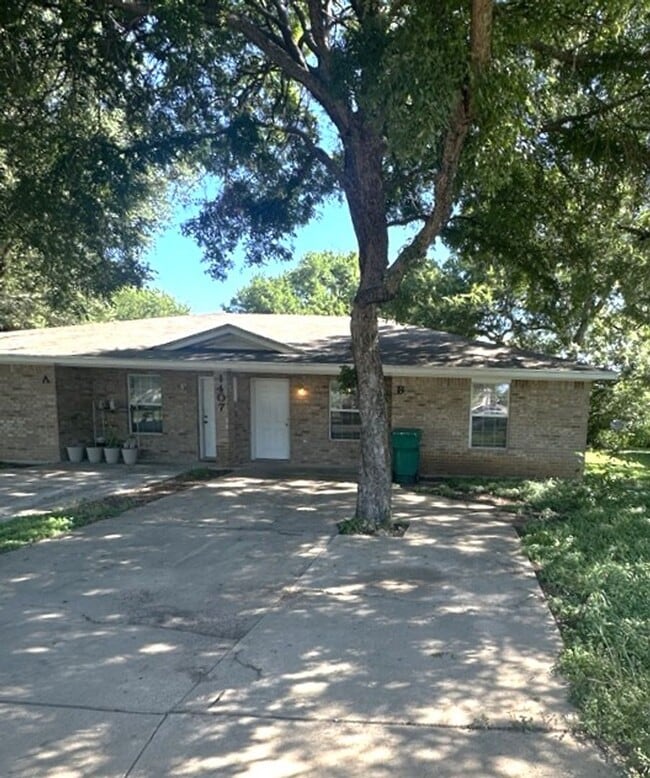 Building Photo - In the heart of Harker Heights this 2-bedr... Rental