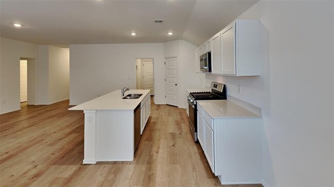 Photo - 16300 Harvester Dr