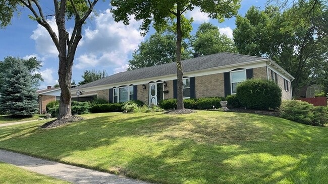 811 Kenbrook Dr