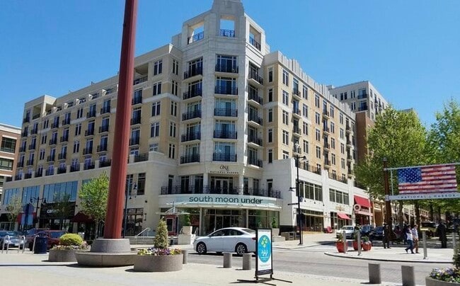 Located in The heart of National Harbor - 155 Potomac Psge Unit 2