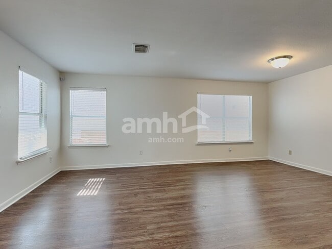 Photo - 11322 Flying Geese Ln