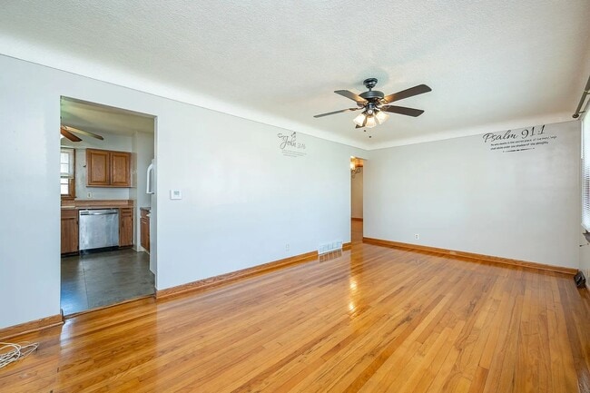 Photo - Gorgeous hardwood floors! 3-Bed Home!