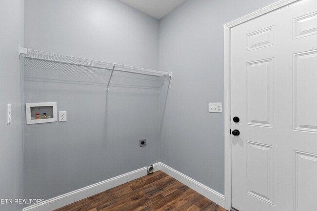 Photo - 2319 Island Blvd