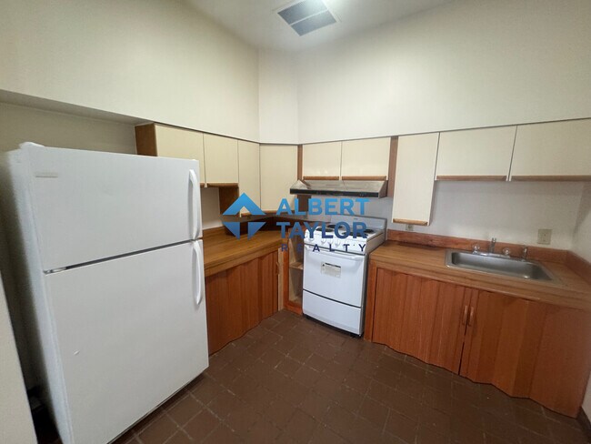 Photo - 82 Essex St Apartments Unit 82