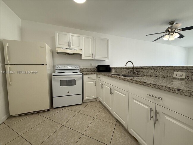 Photo - 15201 NE 6th Ave Unit C311