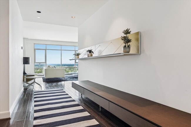 Photo - 1100 Uptown Park Blvd Unidad NA