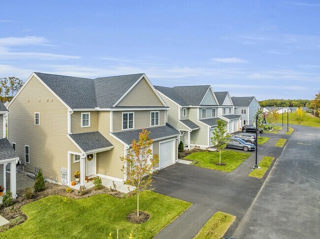 Redtail Crossing - Redtail Crossing Townhome