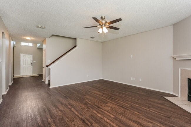 Photo - 1010 Hanover Dr