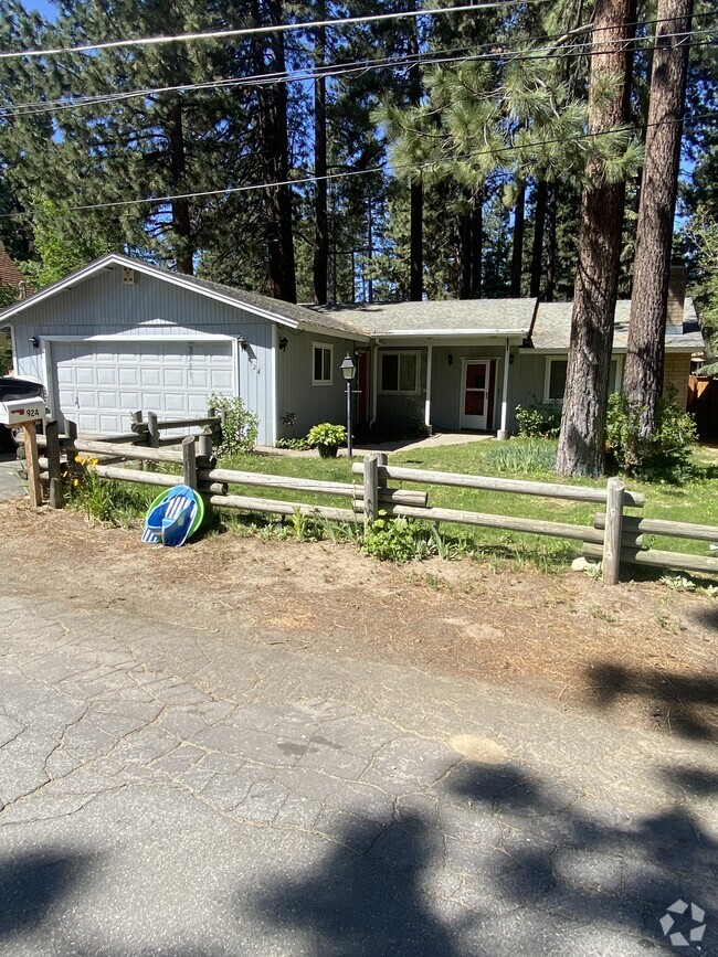 Building Photo - 924 Linda Ave Rental