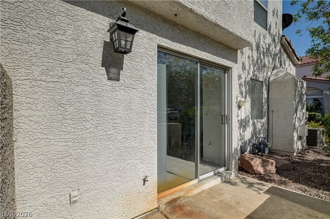 Building Photo - 4040 Castle Cove Dr