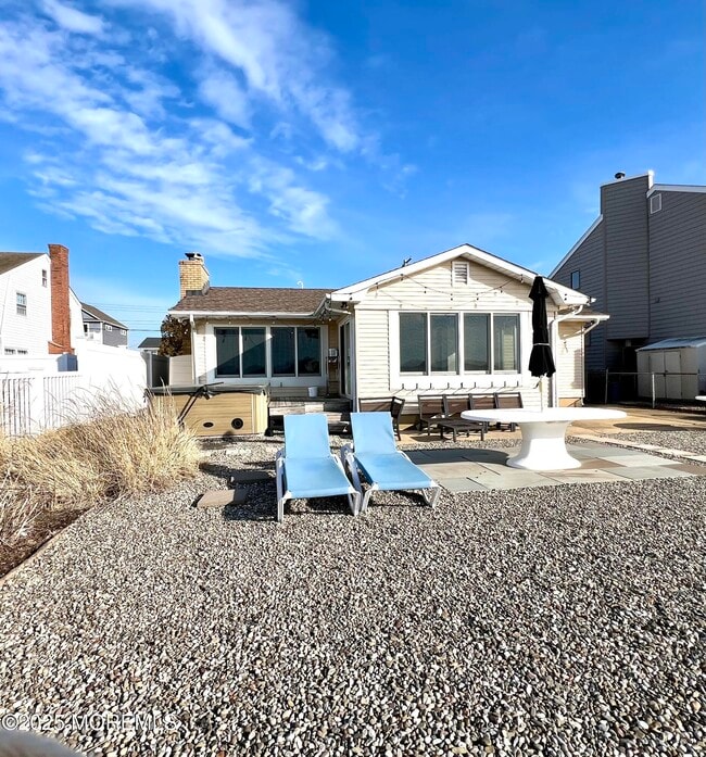 Photo - 517 Bayview Dr