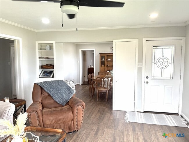 Photo - 1045 Arnold Rd