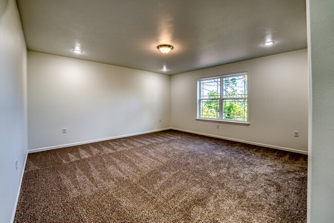 Photo - 518 Ellison St