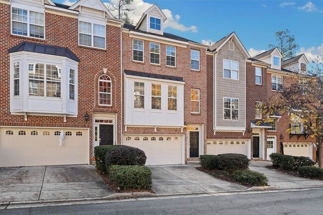 Building Photo - Bright and Spacious 3-Bed Home Near Homest...