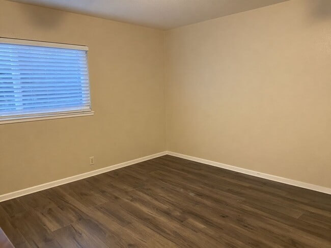 Photo - 1460 Berry Dr