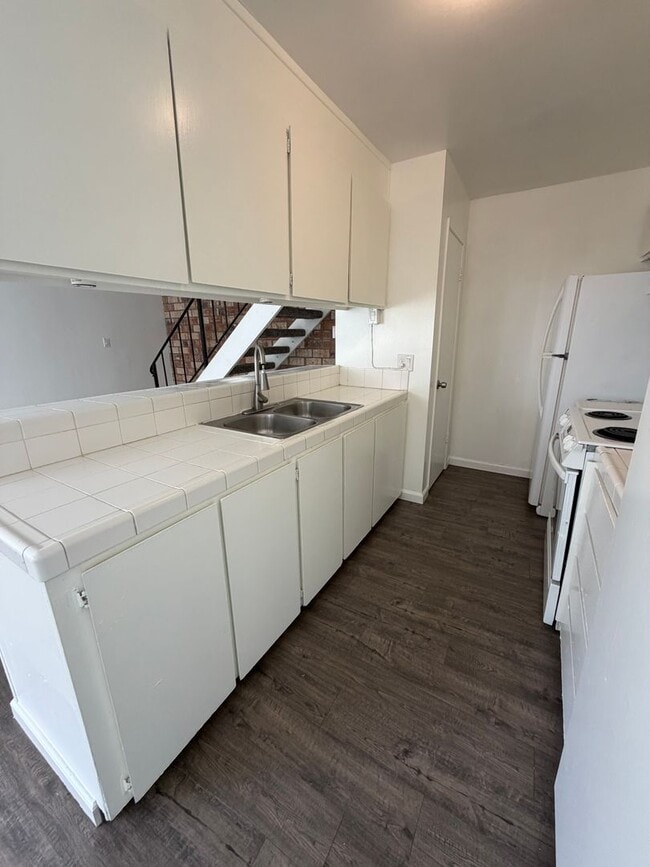 Photo - 4930 N Holt Ave