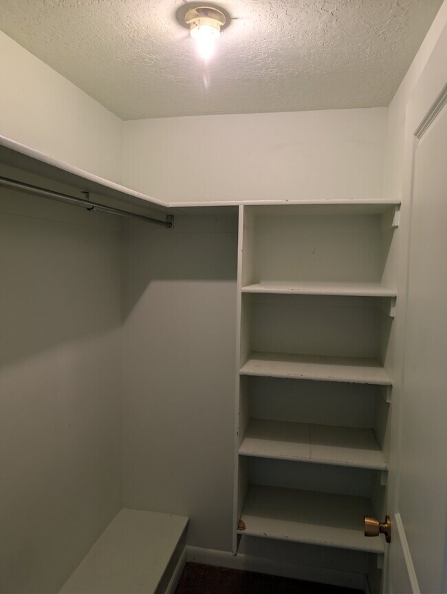 Photo - Updated Studio Apartment in Ephraim – All Utilities Included + Pet Friendly Unidad Studio