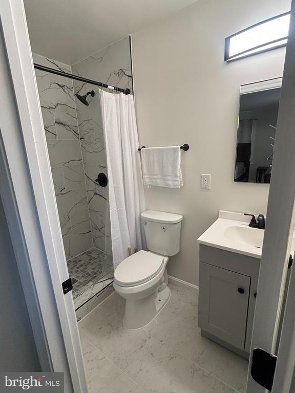 Photo - 310 Frazer Pl