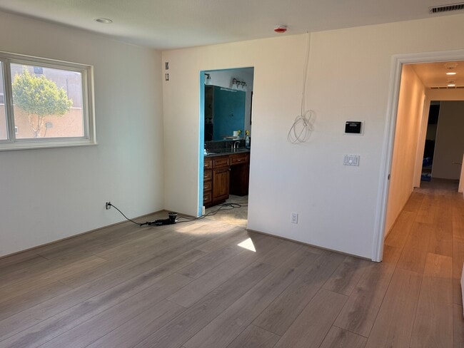 Photo - 2528 Bowdoin Pl