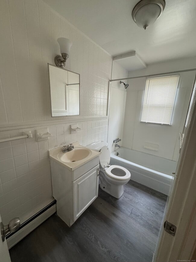 Photo - 68 Warner St Unit B2